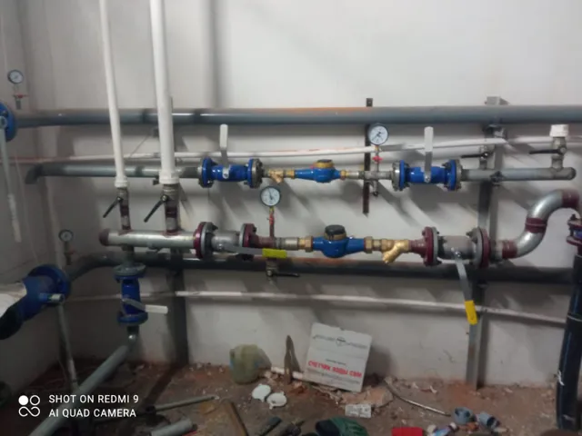 Монтаж водомерного узла со счётчиком воды, фильтром и запорной арматурой